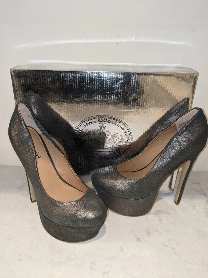 NUEVO Zigi Girl "Spyglass" - ¡ERA $100! - Stiletto de peltre, tacón de 5,5", plataforma de 2" Foto 1 de 1