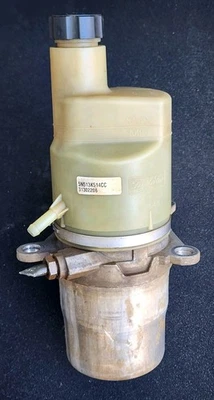 Bomba de dirección asistida eléctrica Volvo S40 V50 C70 C30 2004-2013 5N513K514CC Foto 1 de 4