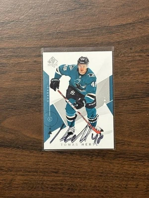 2018-19 SP Authentic #37 Tomas Hertl San Jose Sharks IP Signed Autographed  - Image 1 of 4