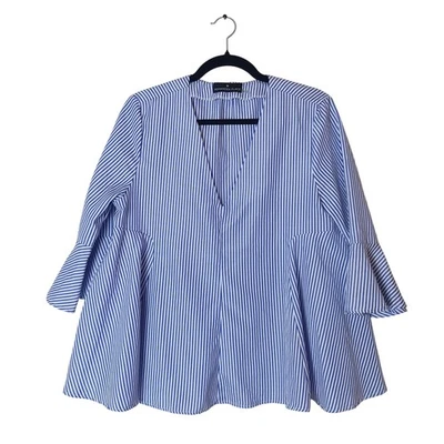 Tuckernuck Pomander Place Addie Blue Stripe 3/4 Bell Sleeve Blouse Medium Preppy - Image 1 of 4