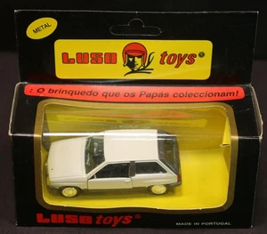 Opel Corsa SR White Hatchback 1:43 Car Diecast Luso Toys Made in Portugal 3½" - Picture 1 of 7