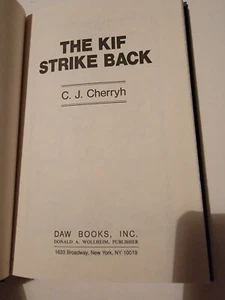 THE KIF STRIKE BACK (Chanur) - C J Cherryh 1985 HC DAW BCE Vintage Hardcover - Picture 1 of 6