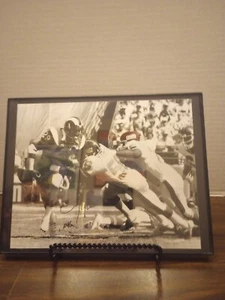 Lawrence Taylor Autographed New York Giants 8x10 Photo Black & White - Picture 1 of 6