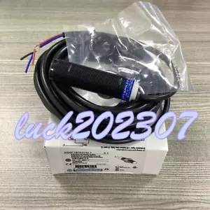 1PC New XS4P18PA370L1 sensor #YT - Picture 1 of 2