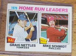 1977 Topps #2 '76 Home Run Leaders - Graig Nettles/Mike Schmidt - Foto 1 di 2