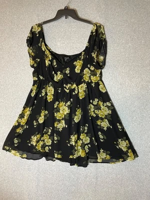 Vestido Babydoll Torrid Talla 3X Gasa Manga Abullonada Floral Ajuste y Acampanado Años 90 Grunge Foto 1 de 4