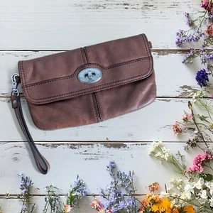 Fossil Maddox Grained Leather Foldover Clutch Wrist Strap Chestnut - Picture 1 of 6