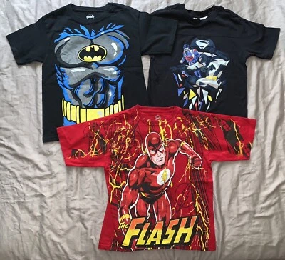批量 3 件 DC 漫画蝙蝠侠超人闪电侠儿童 L 10/12 T 恤 16 x 21 — 第 1/4 张图片