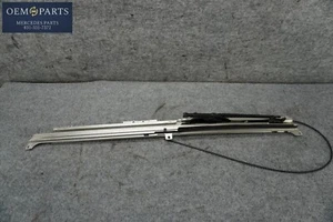 Marco de techo corredizo panorámico carril guía de vía deslizante izquierdo MERCEDES W212 E350 E63 OEM - Imagen 1 de 11