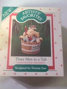 Adorno de árbol de Navidad vintage de tres hombres en una bañera favoritos de artistas - Imagen 1 de 3