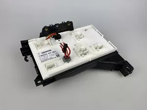 Mercedes Benz B Class W246 Front SAM Relay Fuse Box Control Module A2469008510 - Picture 1 of 7