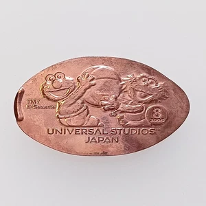 Sesame Street × USJ Souvenir Medal 2006 From Japan - Picture 1 of 5