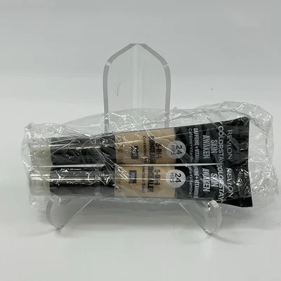 2 PACK - Revlon Colorstay Skin Awaken 5in1 Concealer - 015 - Image 1 of 4