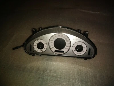 96251089 quadro strumenti  MERCEDES-BENZ CLASE E 320 cdi 2002-2008 Foto 1 de 4