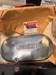 YAMAHA OEM NLA 235-15416-00-00 1969 R3 1970 TR2 1971 TR2B OIL PUMP COVER - Picture 1 of 2