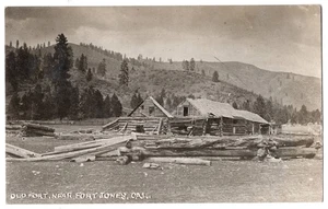 1908 Fort Jones, Kalifornien - ECHTFOTO altes Fort, Siskiyou County Postkarte - Bild 1 von 2