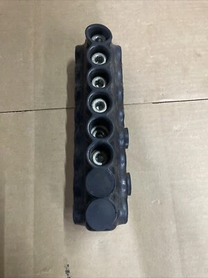 POLARIS WIRE CONNECTOR INSULATED LUGS 350MCM 6AWG 35gf 8pole 600v - Image 1 of 4