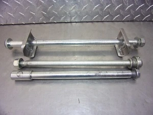 821 A HONDA REBEL CMX 300 2018 OEM BRAZO OSCILANTE DELANTERO Y TRASERO Y BASCULANTE (TRES) - Imagen 1 de 4