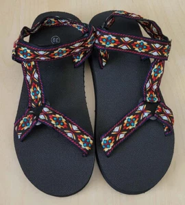 NWOT Multicolor Sport Sandals Sz 8.5/39 Flat Comfort Tribal Pattern Casual - Picture 1 of 4