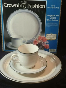 JOHANN HAVILAND MOUNTAIN SKY PATTERN 3 PIECE PLACE SETTING, DINNER PLATE/CUP&SAU - Picture 1 of 10