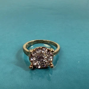 Edwardian Style Round Flower Cluster Rhinestone Gold Tone Women's Ring Size 6.5 - Picture 1 of 7