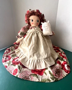 Handmade DOLL MK Kreations Minot ND North Dakota Flour Bag Rolling Pin Apron - Foto 1 di 6