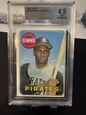 1969 TOPPS #50 ROBERTO BOB CLEMENTE PIRATES BASEBALL CARD SGC 4.5 VG/EX+ - Image 1 of 4