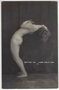 Französisches, italienisches AKTFOTO 1920 - junge Blondine beugt sich rückwärts - Bild 1 von 2