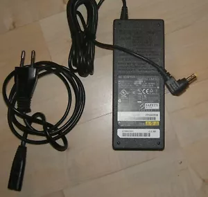 original Netzteil Fujitsu Siemens Lifebook E448 E449 U747 U748 Ladekabel - Bild 1 von 2