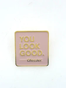 Spilla borsa cappello bavero smaltato lucido "YOU LOOK GOOD" cura della pelle - Foto 1 di 2