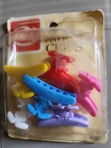 Vintage Goody Pin Up Hair Clips Bunny Rabbits Plastic Multicolor 6 Pack NOS 1985 - Picture 1 of 4