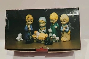 Christmas Treasury 9 Piece Vintage Nativity Set In Original Box Children - Picture 1 of 23