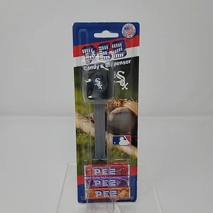 Chicago White Sox MLB Baseballkappe PEZ Spender schwarze Mütze & silberner Stiel auf Karte - Bild 1 von 2