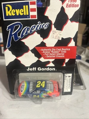 1996 #24 Jeff Gordon DuPont Revell 1/64 NASCAR Die Cast Foto 1 de 4