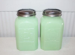 Jade Green Glass Salt and Pepper Set - Country Kitchen Serving Accents NEW - Picture 1 of 4