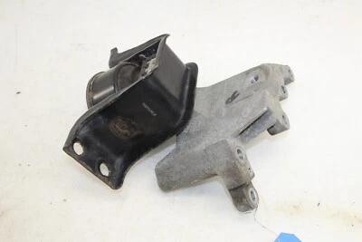 Правое крепление двигателя полного привода для Nissan Juke 2014-2017 годов выпуска с кронштейном от оригинального производителя EX103 - Изображение 1 из 4