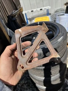 BMW 1987 E24 633CSi 635CSi M6 OEM Front Bumper Valance Bracket LM06 - Bild 1 von 11