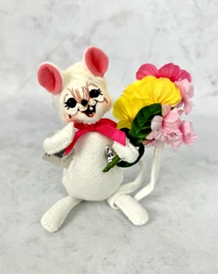 2013 Annalee Doll 5" Spring Flower Mouse holding flowers With TAG - Picture 1 of 15