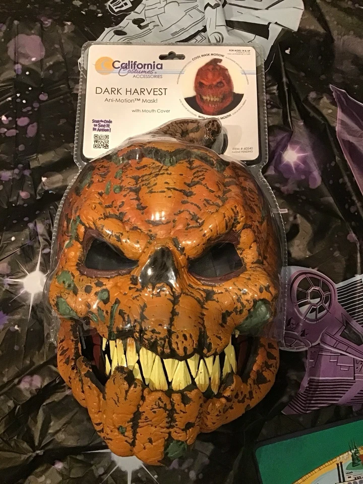California Costumes Dark Harvest Ani-motion Mask W/mouth Cover-NEW - Image 1 of 3