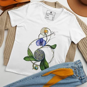 Camiseta azul orquídea flor nudo celta para mujer calce relajado cuello en V, camiseta de primavera - Imagen 1 de 12