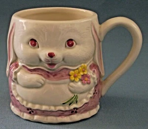 Otagiri Hase Kaninchen Tasse Becher mit Blumen Schürze Keramik Vintage weiß 3D - Bild 1 von 6