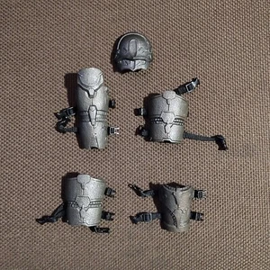 Hot Toys Noland MMS163 Predators Legs Knee Armor Only 1/6th Scale Action Figure - Picture 1 of 12