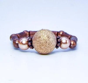 Cynthia Lynn "LATTE AND ROSES" Rose Gold and Copper Beaded Stretch Ring - Picture 1 of 1