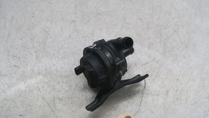 2017-2024 Alfa Romeo Giulia OEM 2.0L Auxiliary Water Coolant Pump 00505528600 - Picture 1 of 8