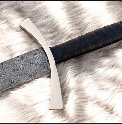 Hand Forged Viking Sword Damascus steel Blade Sharp Battle Ready Medieval Sword - Image 1 of 4