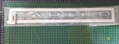 Insignia trasera genuina nueva Renault Captur emblema de arranque para 2013+ 908923267R Foto 1 de 3