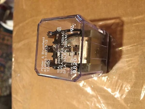 1 neues POTTER & BRUMFIELD KUP93-14D13-12 RELAIS 12VDC - Bild 1 von 3