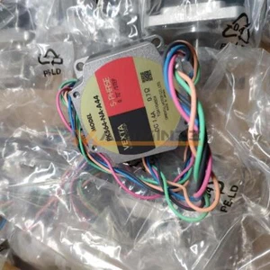 1PZ NUOVO PER VEXTA PK564-NA-A44 motore passo-passo PK564 NA A44 spedizione gratuita - Foto 1 di 3