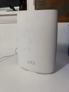 Netgear Orbi RBS50 Satellite Home Mesh WLAN Tri-Band AC3000 -konvertierter Router- - Bild 1 von 5
