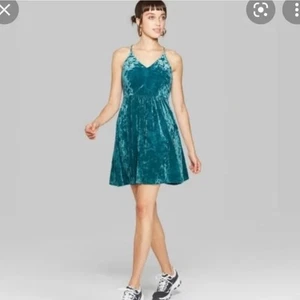 Wild Fable Blue Teal Crushed Velvet Strappy Back Dress Women's Size Large - Picture 1 of 10